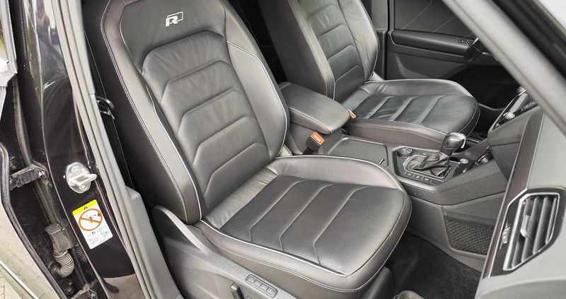 Volkswagen Tiguan cena 117900 przebieg: 183000, rok produkcji 2017 z Praszka małe 781